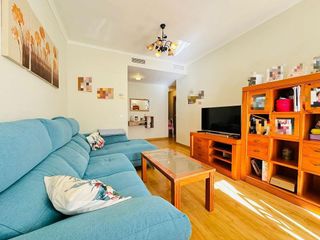 Piso en venta en La Granja-La Colina-Los Pastores en Algeciras