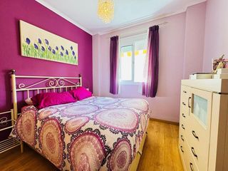 Piso en venta en La Granja-La Colina-Los Pastores en Algeciras