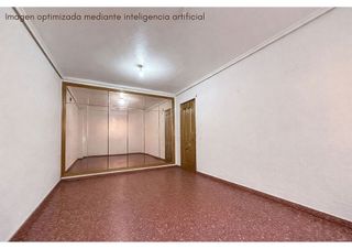 Piso en venta en Zona Avenida al Vedat en Torrent