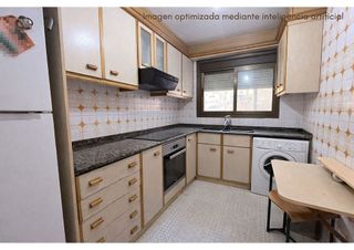 Piso en venta en Zona Avenida al Vedat en Torrent