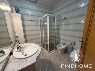 Casa adosada en venta en Olot