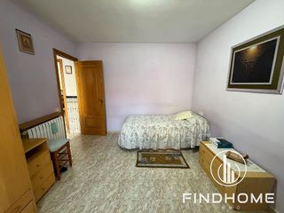 Casa adosada en venta en Olot