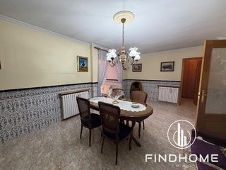 Casa adosada en venta en Olot