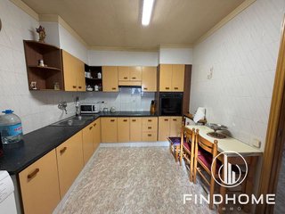 Casa adosada en venta en Olot