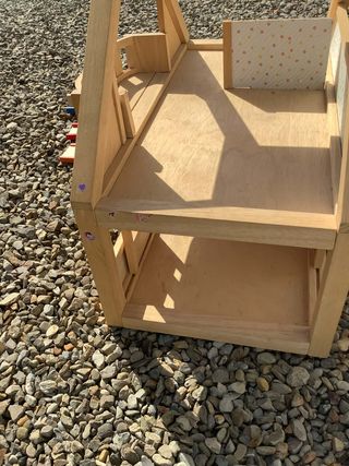 Casa delle bambole in legno