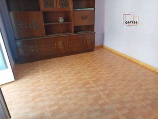 Casa adosada en venta en Valdepeñas