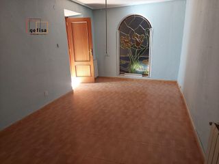 Casa adosada en venta en Valdepeñas