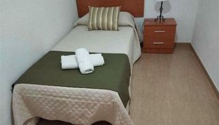 Piso en alquiler en Puerta Blanca en Málaga