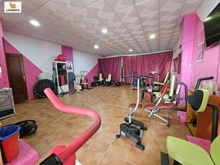 Casa adosada en venta en Cuervo de Sevilla (El)