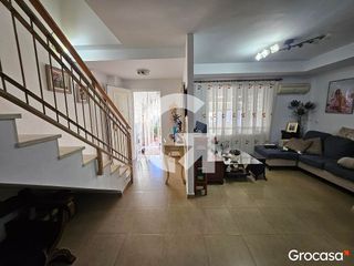 Casa adosada en venta en El Baladre en Sagunto