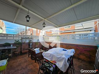 Casa adosada en venta en El Baladre en Sagunto