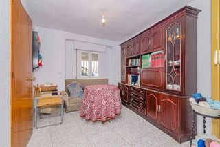 Casa adosada en venta en Loja