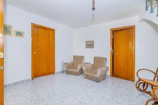 Casa adosada en venta en Loja