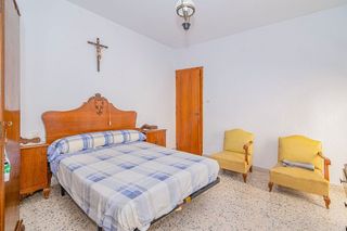 Casa adosada en venta en Loja