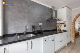 Casa adosada en venta en Ogíjares