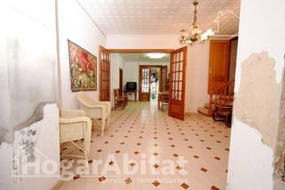 Chalet en venta en Monserrat