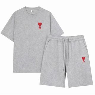 Conjunto Ami Camiseta y Pantalón Corto Gris