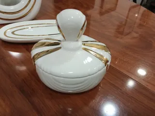 Conjunto tocador porcelana dorado años 80