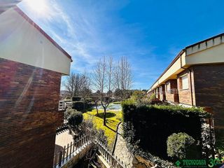 Casa adosada en venta en Arenas de San Pedro