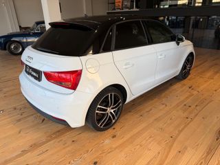 Audi A1 Sportback 1.6 TDI 116CV Attraction
