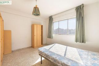 Piso en venta en Polígono Cartuja – La Paz en Granada