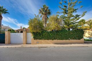 Casa pareada en venta en La Siesta - El Salado - Torreta en Torrevieja