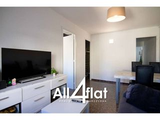 Piso en venta en El Carmel en Barcelona
