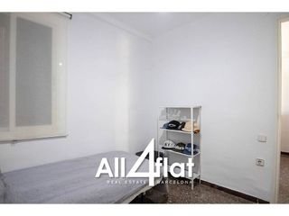 Piso en venta en El Carmel en Barcelona