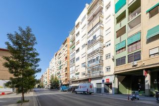 Piso en venta en Camino de Ronda - Rosaleda en Granada