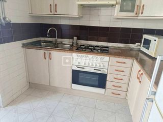 Piso en venta en Orcasitas en Madrid