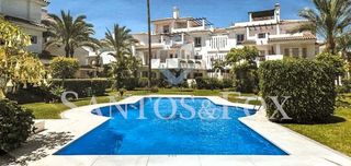 Piso en venta en Los Naranjos - Las Brisas en Marbella