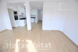 Piso en venta en Nou Moles en Valencia