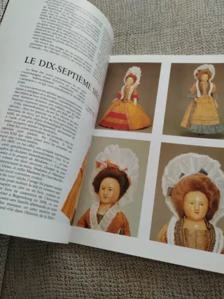 Rivista sul collezionismo di bambole antiche