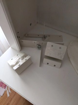 Estantería Ikea + cambiador + colchon Ikea.