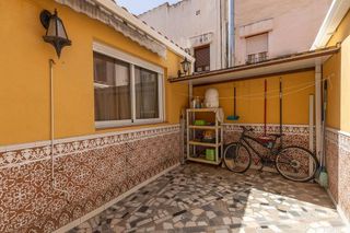 Casa adosada en venta en Maracena