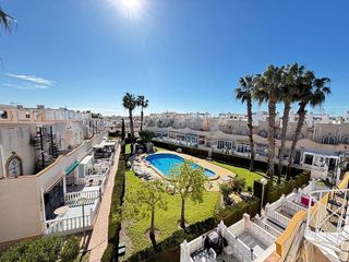 Casa adosada en venta en Florida Baja en Alicante