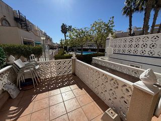 Casa adosada en venta en Florida Baja en Alicante