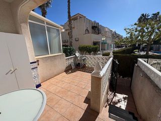 Casa adosada en venta en Florida Baja en Alicante