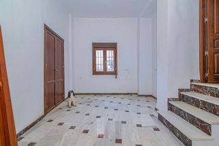 Casa adosada en venta en Loja