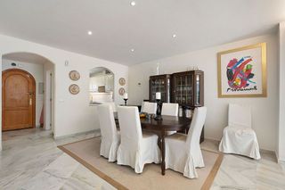 Casa adosada en venta en Nueva Andalucía centro en Marbella