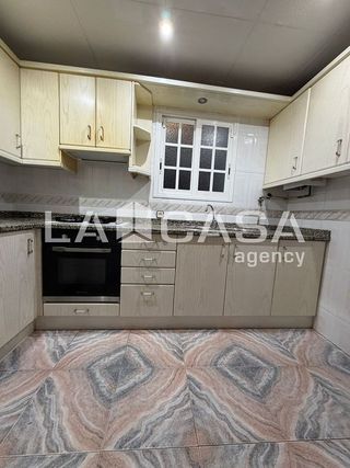 Piso en venta en Montigalà -Sant Crist en Badalona