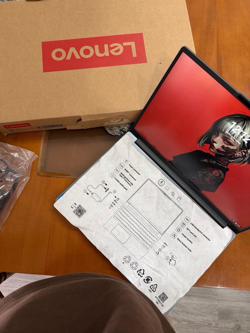 Lenovo IdeaPad Slim 3 15IRH10 Gris afbeelding 5
