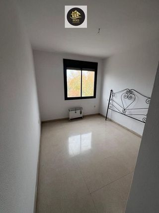 Piso en venta en Linares