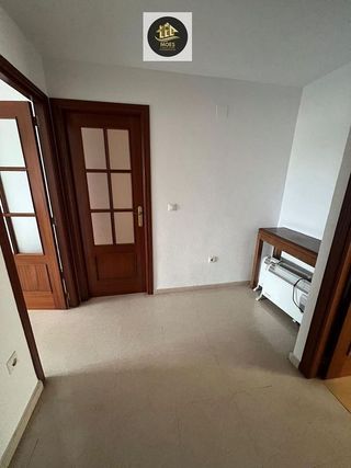 Piso en venta en Linares