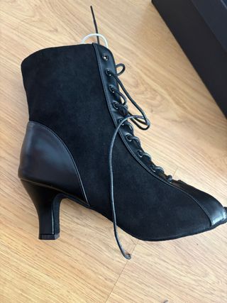 Zapatos botines de baile nuevos