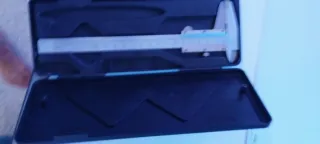 Pie de rey con estuche