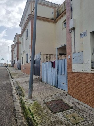 Casa adosada en venta en Burguillos