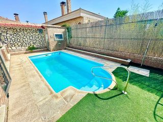 Chalet en venta en Cabanillas del Campo