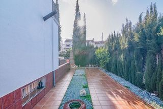 Casa adosada en venta en Zubia (La)