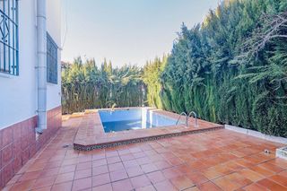 Casa adosada en venta en Zubia (La)